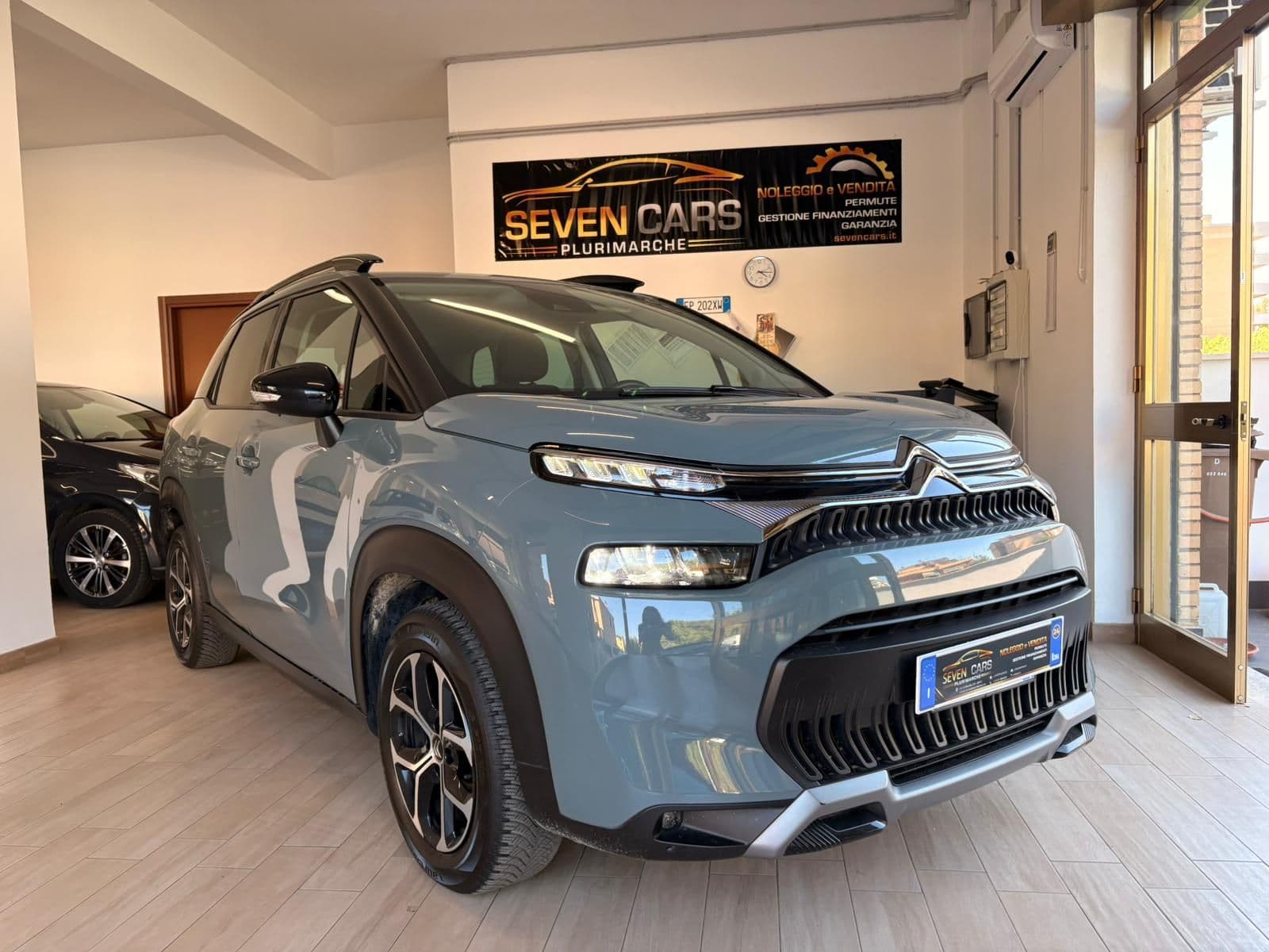 Citroën C3 Aircross grigia presso Sevencars